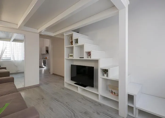 I Host Apartment - Neera 22